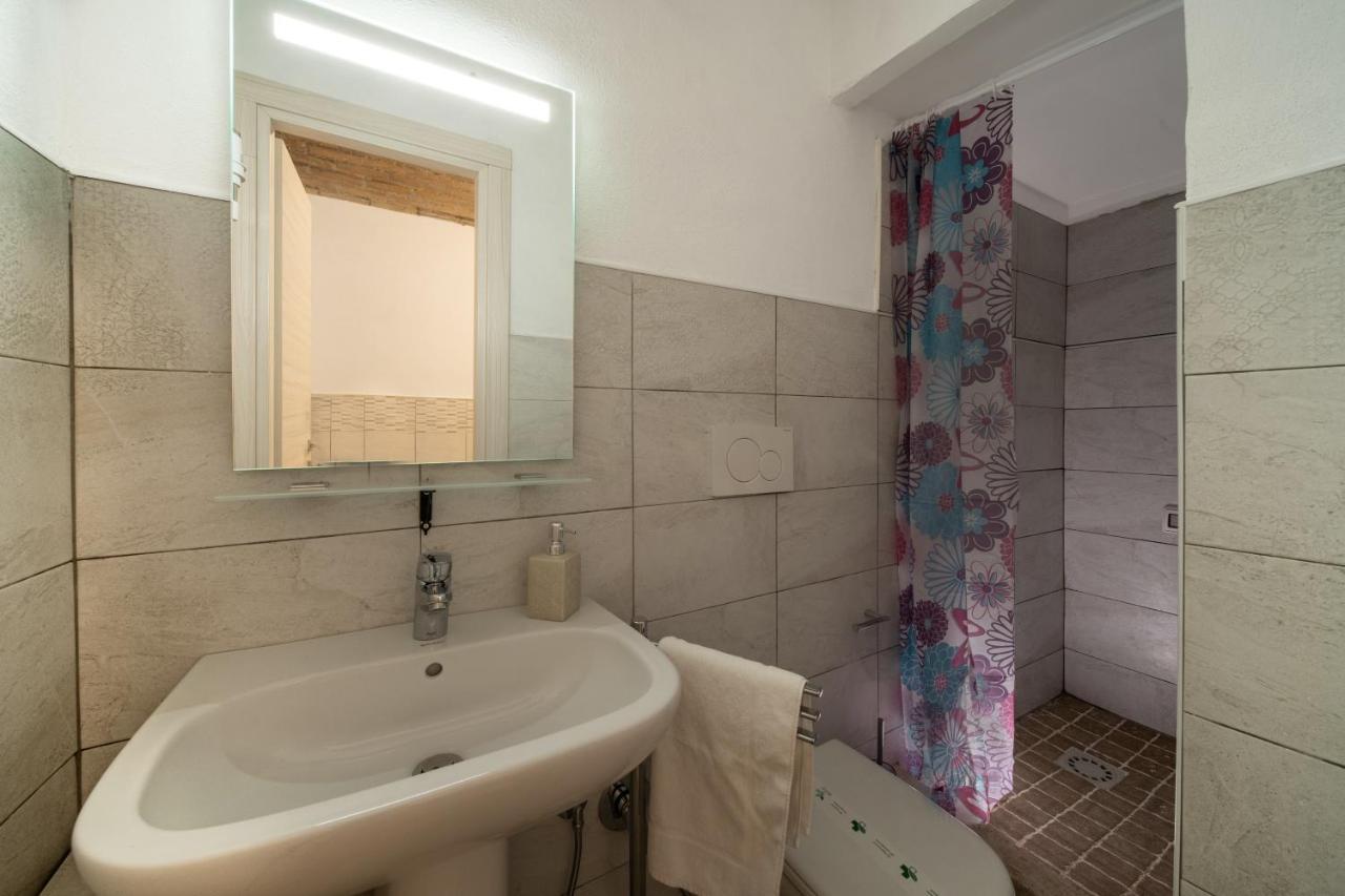 Appartamento Porta Pia Rom Exteriör bild